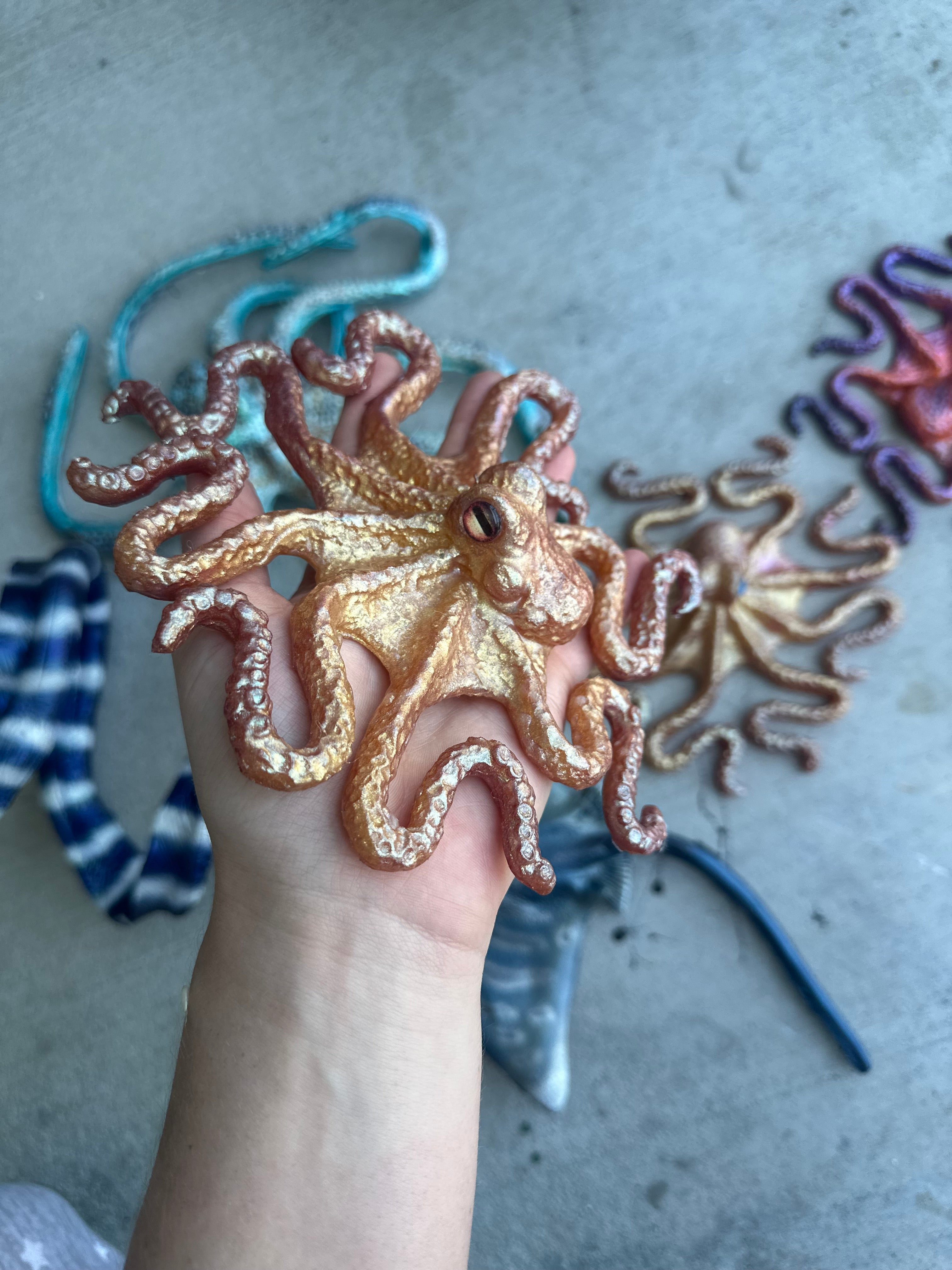 Pre-made Accessories/Dive Toys